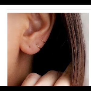 8mm Hugging hoop earrings.
